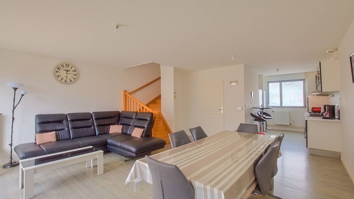 Dunkerque Centre House | Home new T4 300m from the beach with garage and private garden.