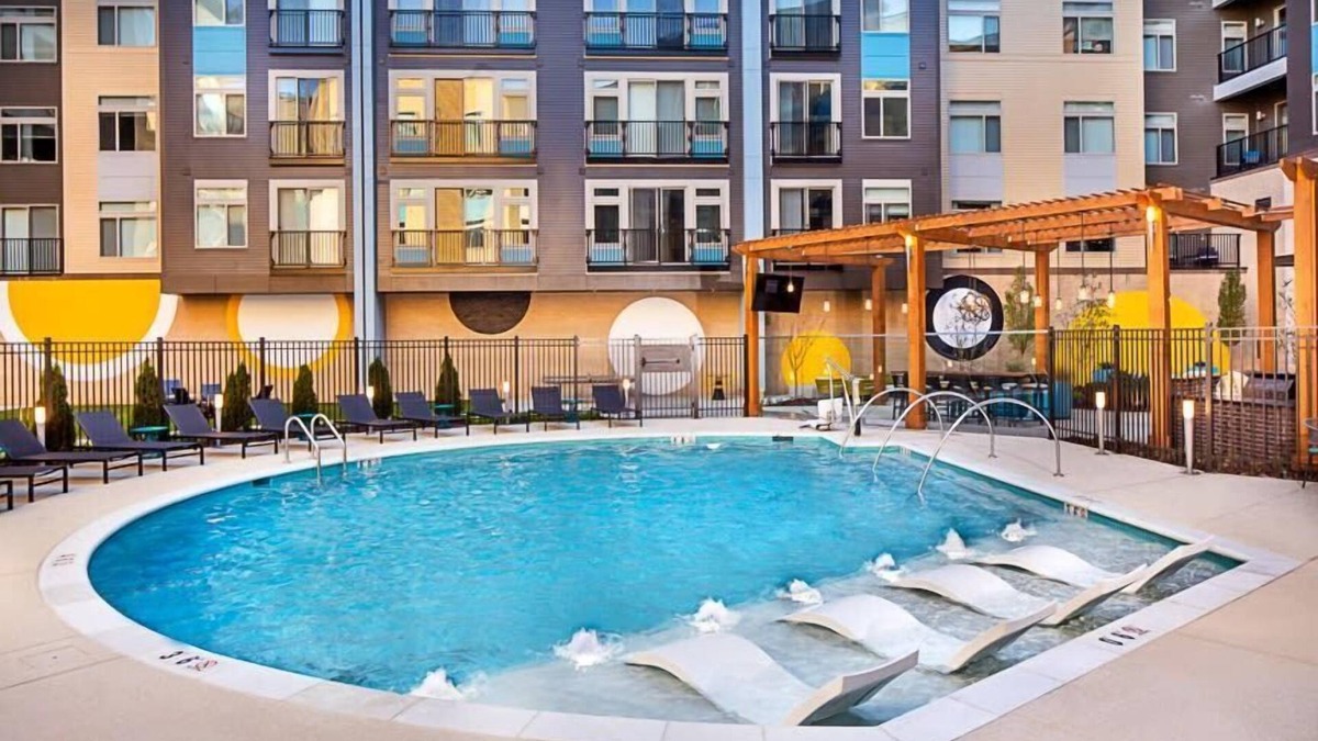 Fairfax Apartment | Home of Bliss Bed Suite Fairfax Free Parking