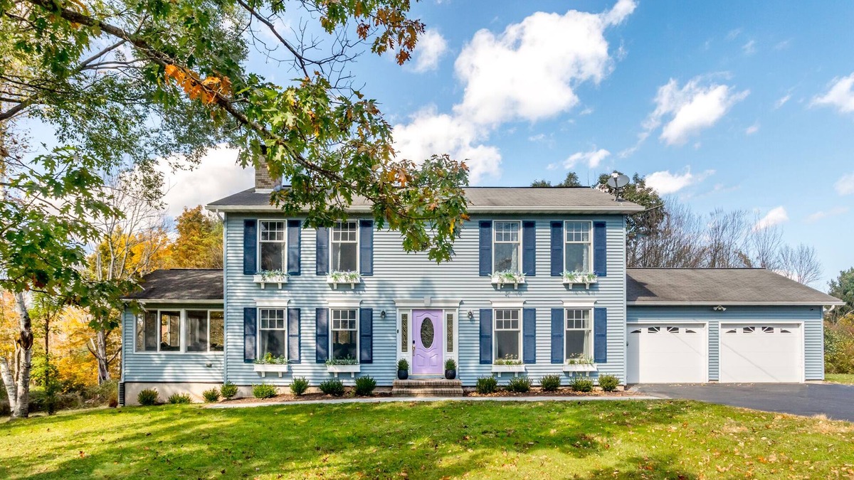 Narrowsburg House | Home of Blue Hill!