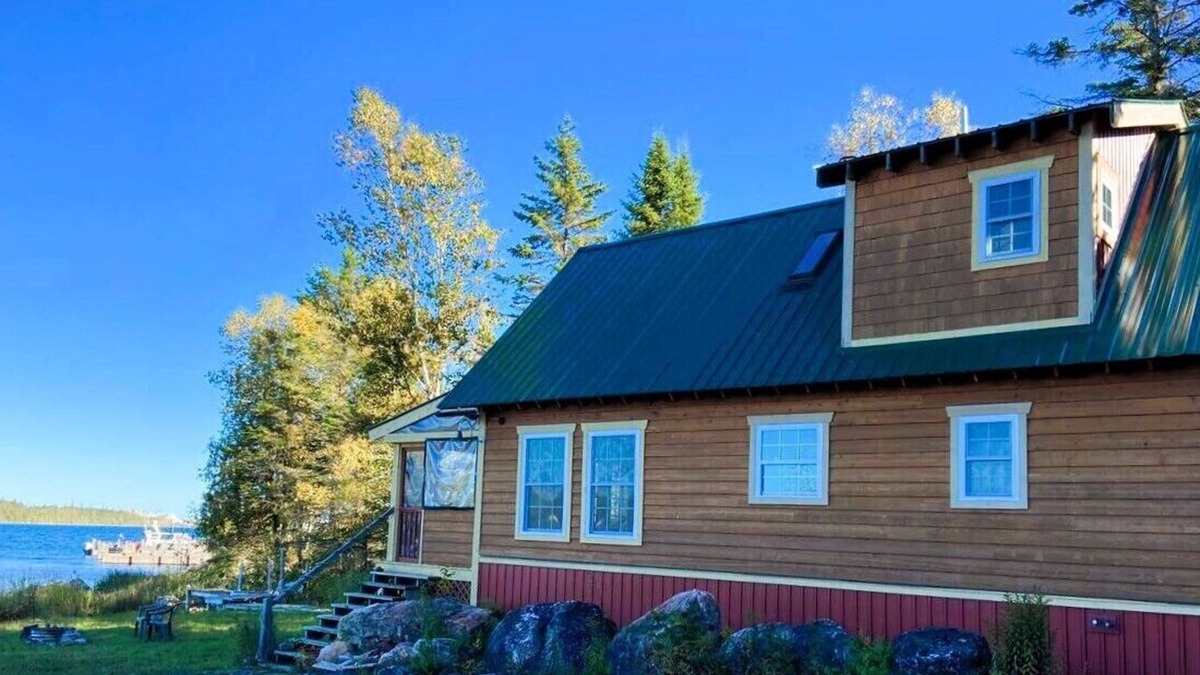 Cedarville Cabin | Home ON Lake Huron~Close to Mackinac Isl~ATV Trail