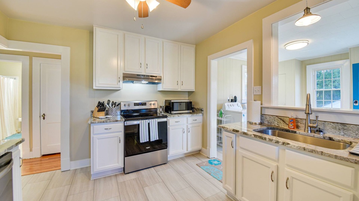 Christchurch House | Home on Locklies Creek w/Boat Dock & Lift!
