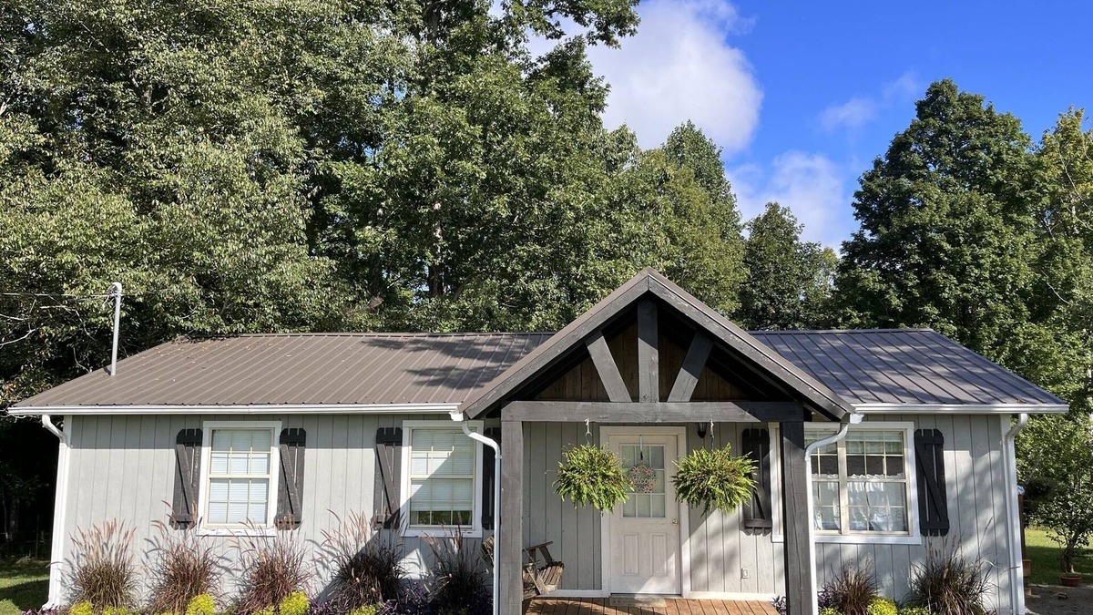 Muddy Pond House | Home on the ridge