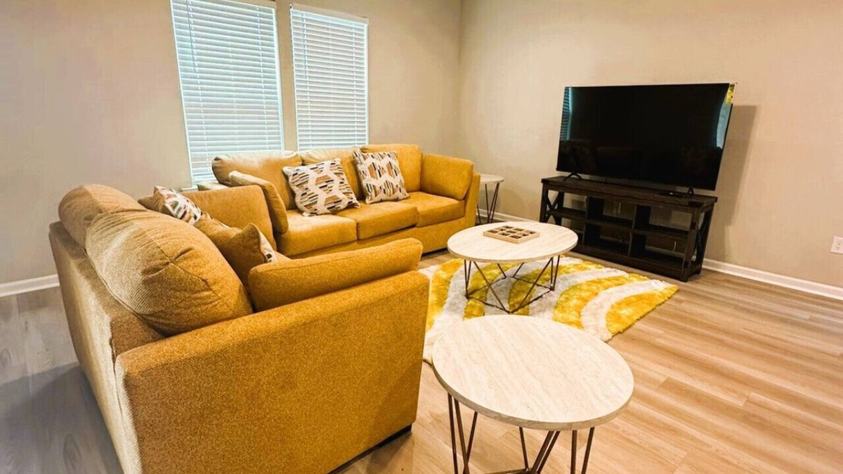 Highlands - Perkins House | Home Run Hideaway by LSU Alex Box Stadium - BC1027