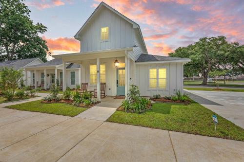 Youngsville House | Home Run House - King Bed - Loft - Sports Complex
