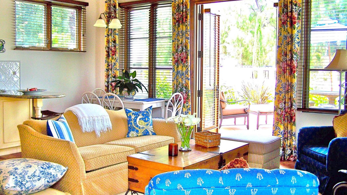 Solana Beach Cottage | home Solana Beach Del Mar. Walk to beach, racetrack, restaurants