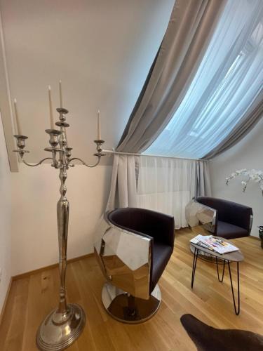 Hartberg Apartment | "Home-Suite-Home" im historischen Zentrum von Hartberg