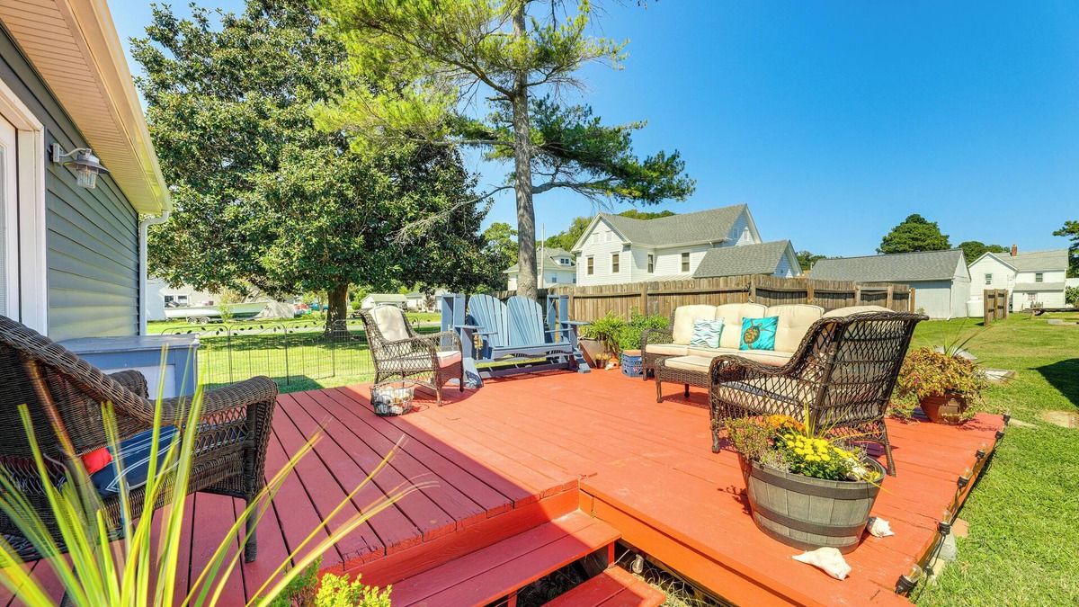 Willis Wharf House | Home w/Fire Pit < 1 Mi to Willis Wharf Boat Ramp!