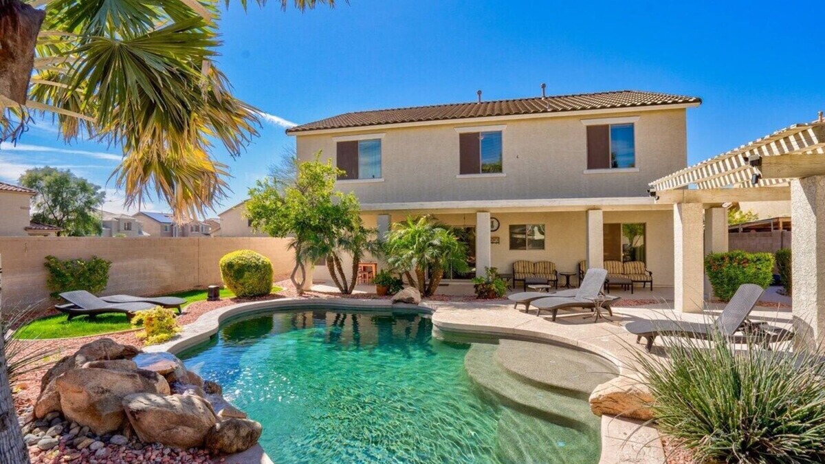 Glenhurst House | Home w/Heated Pool | Min to Spring Training | Game Room