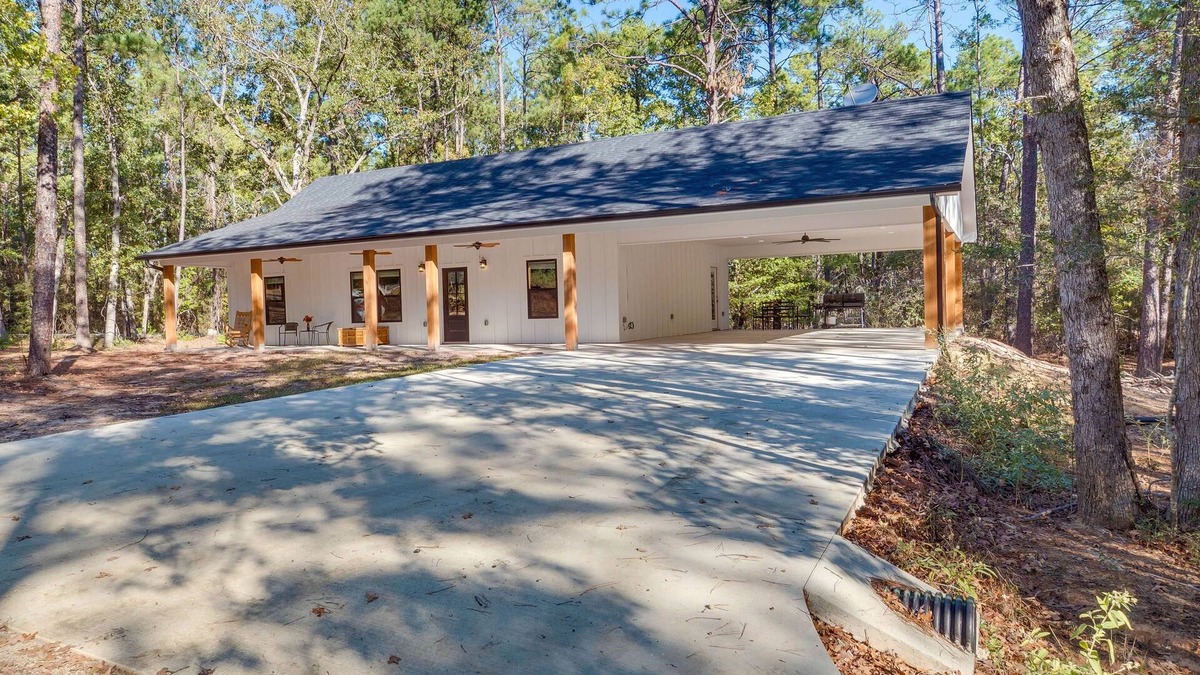 Brookeland House | Home w/Pool Access: Fishing at Lake Sam Rayburn!