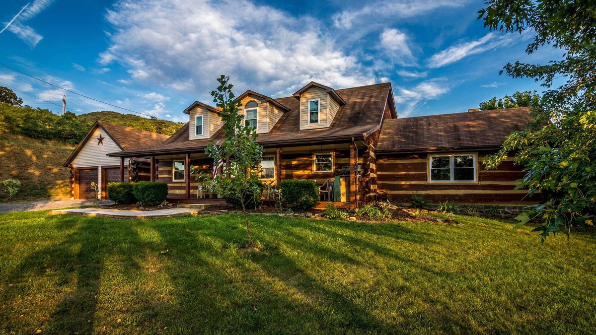 Petersburg House | Home w/Views, Mins to Monongahela National Forest