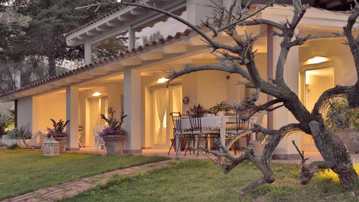 San Teodoro Apartment | Home "Where your heart takes you . "