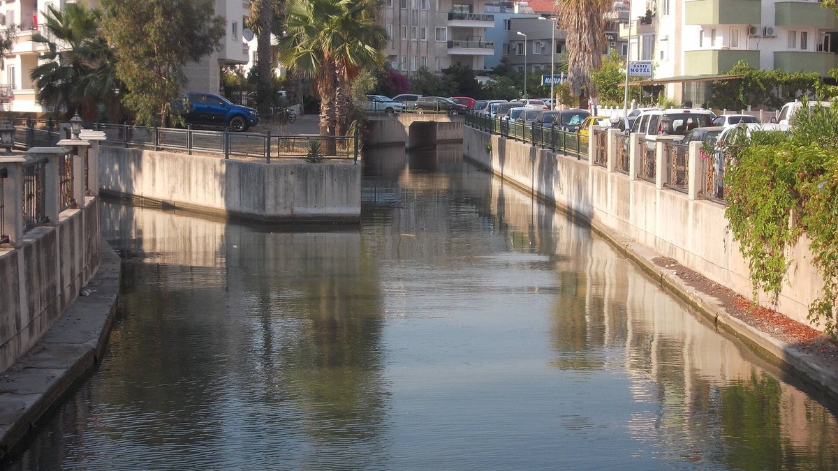 Marmaris City Center House | Home with Garden 2 Minutes Close to Beach