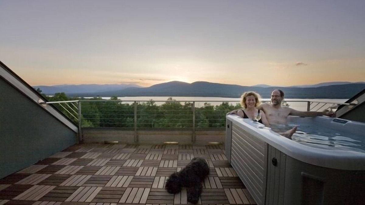 West Hurley House | Home with spectacular views. 30 day minimum rental from December through March