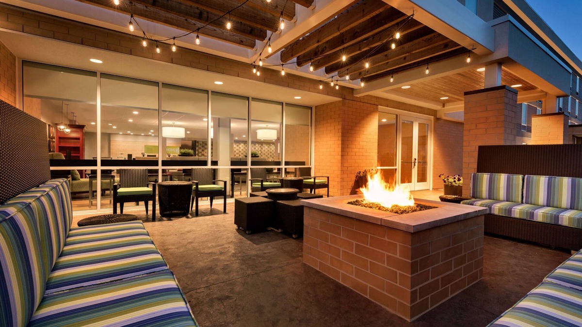 Menomonee Falls Hotel | Home2 Suites by Hilton Menomonee Falls Milwaukee