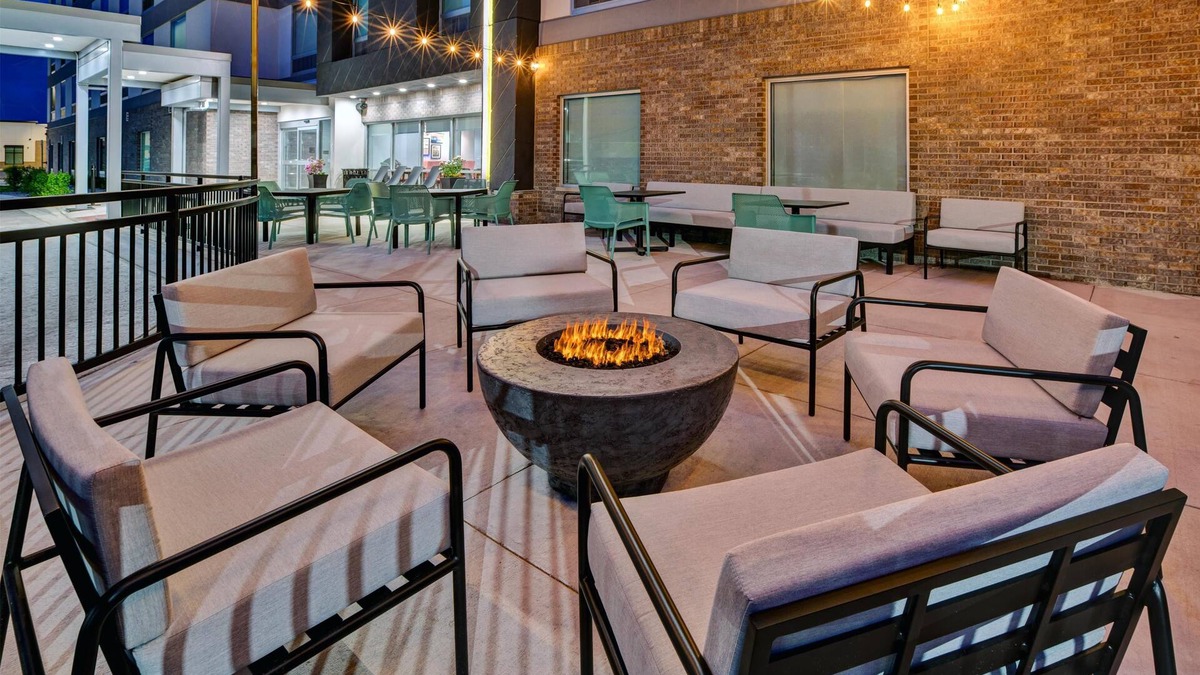 Traverse City Hotel | Home2 Suites By Hilton Traverse City
