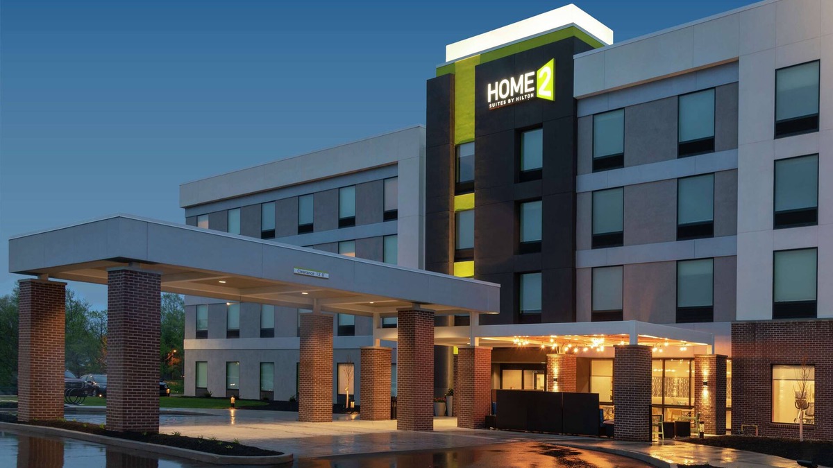 West Newton Hotel | Home2 Suites by Hilton Indianapolis Airport