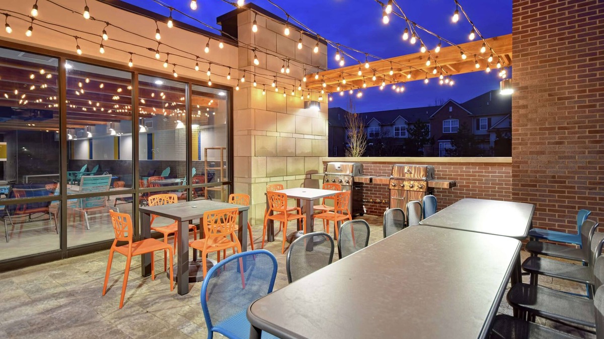 Taylor Hotel | Home2 Suites by Hilton Taylor Detroit