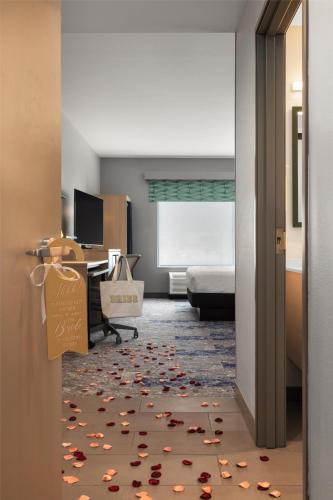 Lake Worth Hotel | Home2 Suites By Hilton Fort Worth Lake Worth