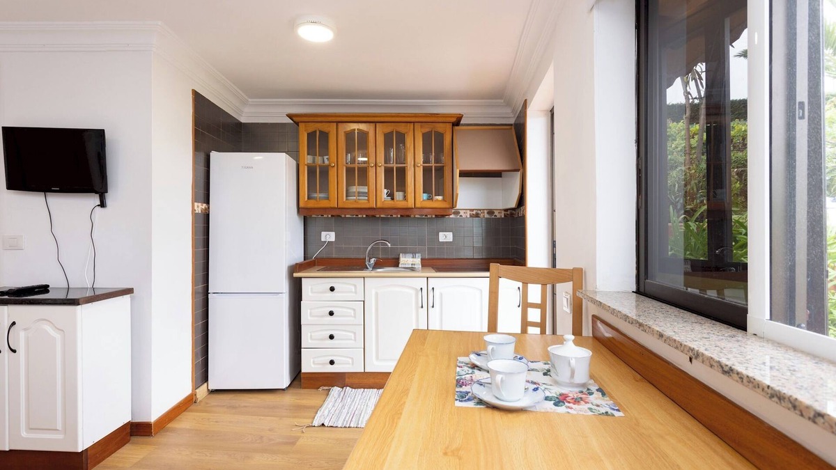 Icod el Alto Apartment | Home2Book Serene Retreat Isabel, Jacuzzi & Garden
