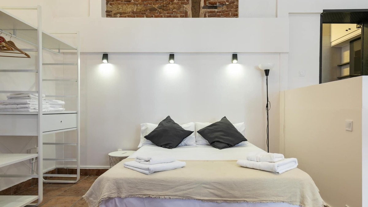 Imperial Apartment | HOMEABOUT IMPERIAL APARTMENT I
