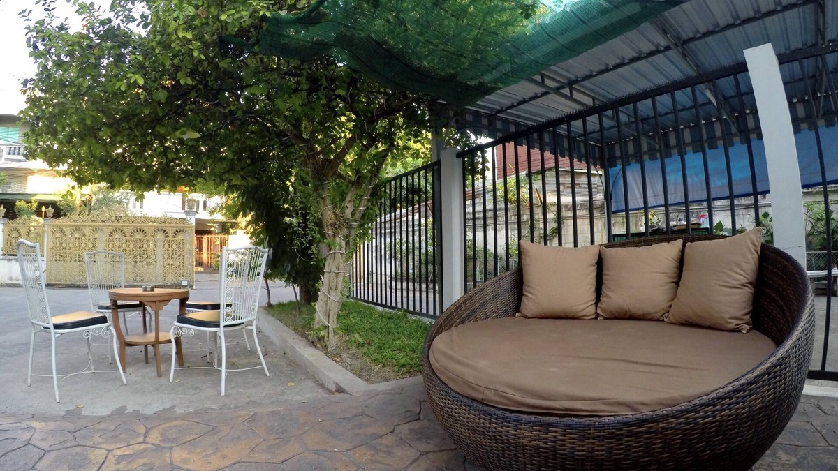 Thapae Hotel | Homely and Peaceful Place in Central Location of Chiang Mai (FREE bicycle)
