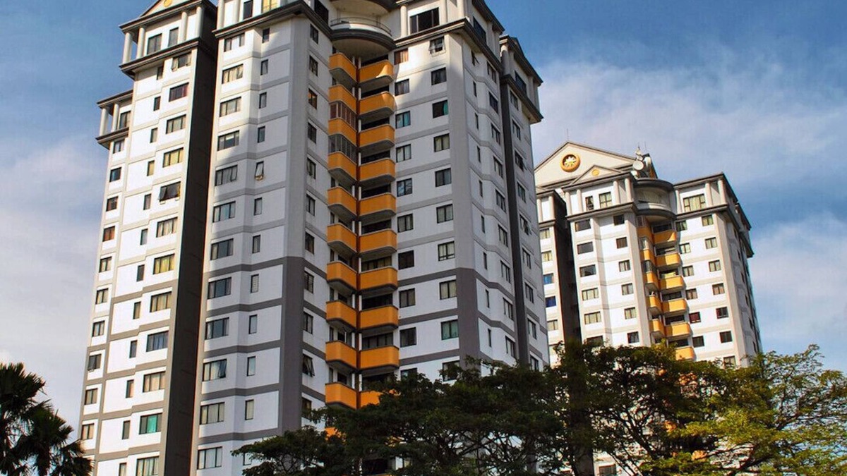 Cibodas Apartment | Homely Bliss with spacious homely minimalist decor suitable for group travellers
