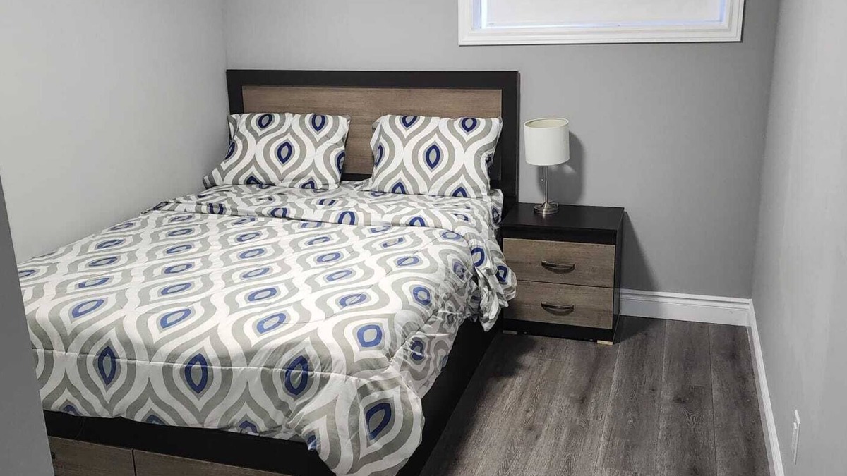 Thamesford House | Homely, cozy, spacious quiet basement apartment in a lovely neighborhood.