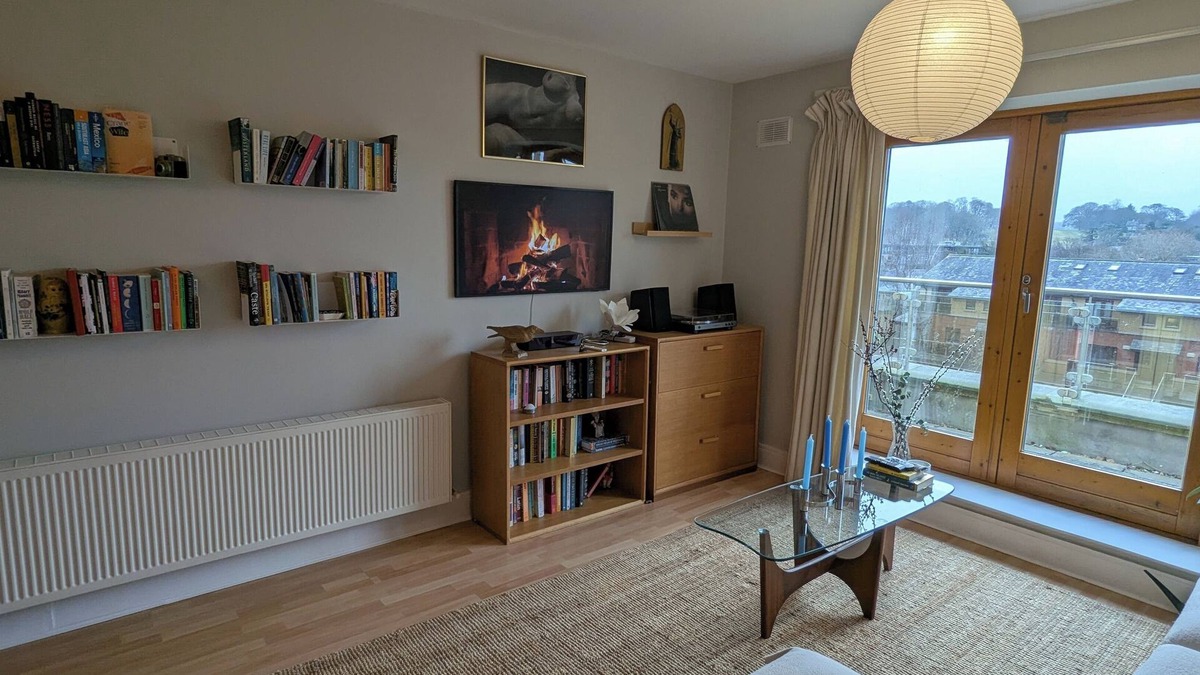 Chapelizod Apartment | Homely & Spacious 2BD Close to Phoenix Park & City