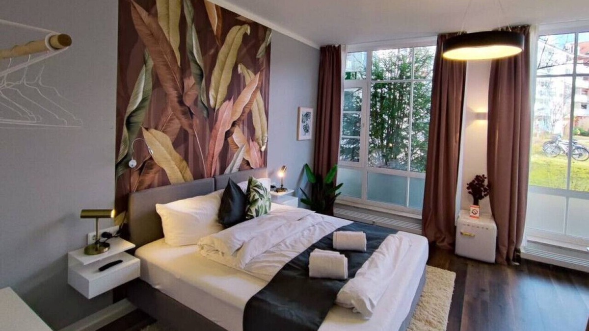 Sendlinger Feld Apartment | Homely Stay Studio7 - Bright, facing the courtyard