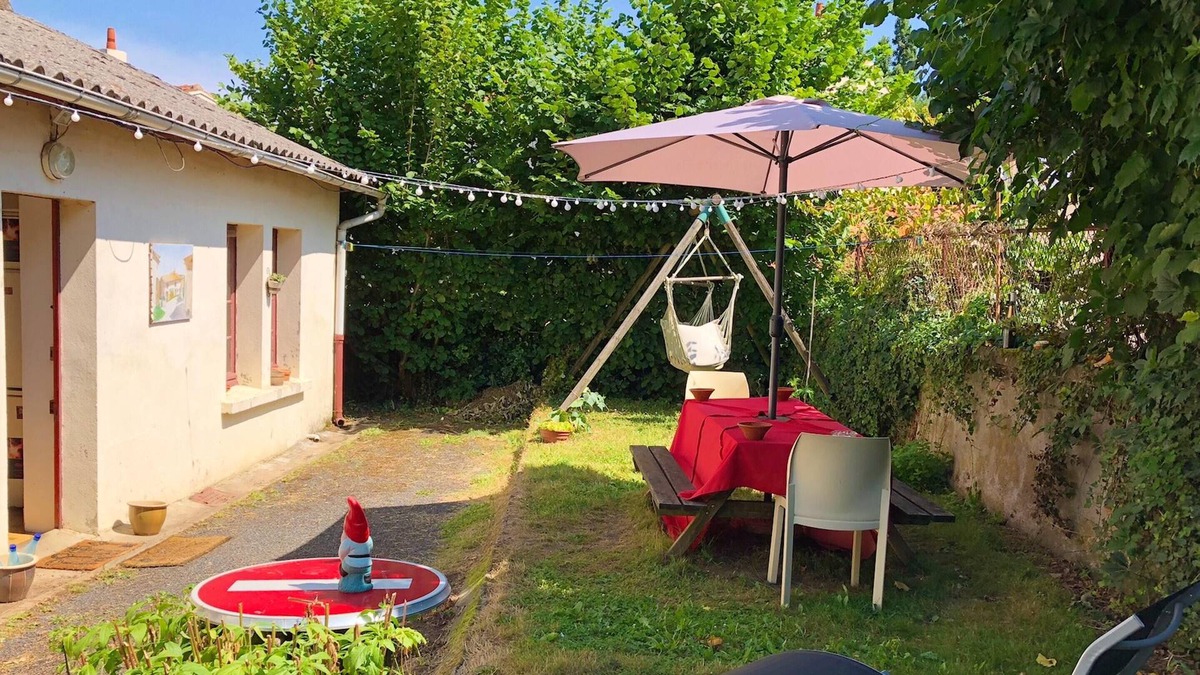 Chantonnay House | Homerez - Big house for 9 ppl. with terrace at La Caillère-Saint-Hilaire