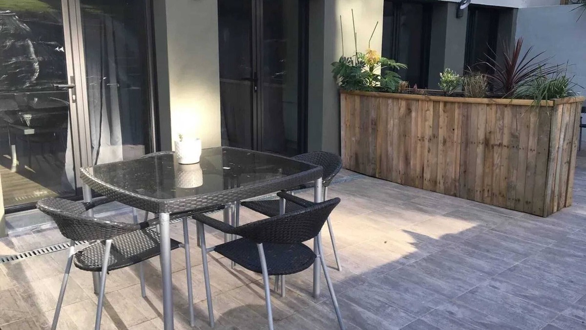 Saint-Sebastien-sur-Loire Apartment | Homerez - Nice apartement for 5 ppl. with terrace at Saint-Sébastien-sur-Loire