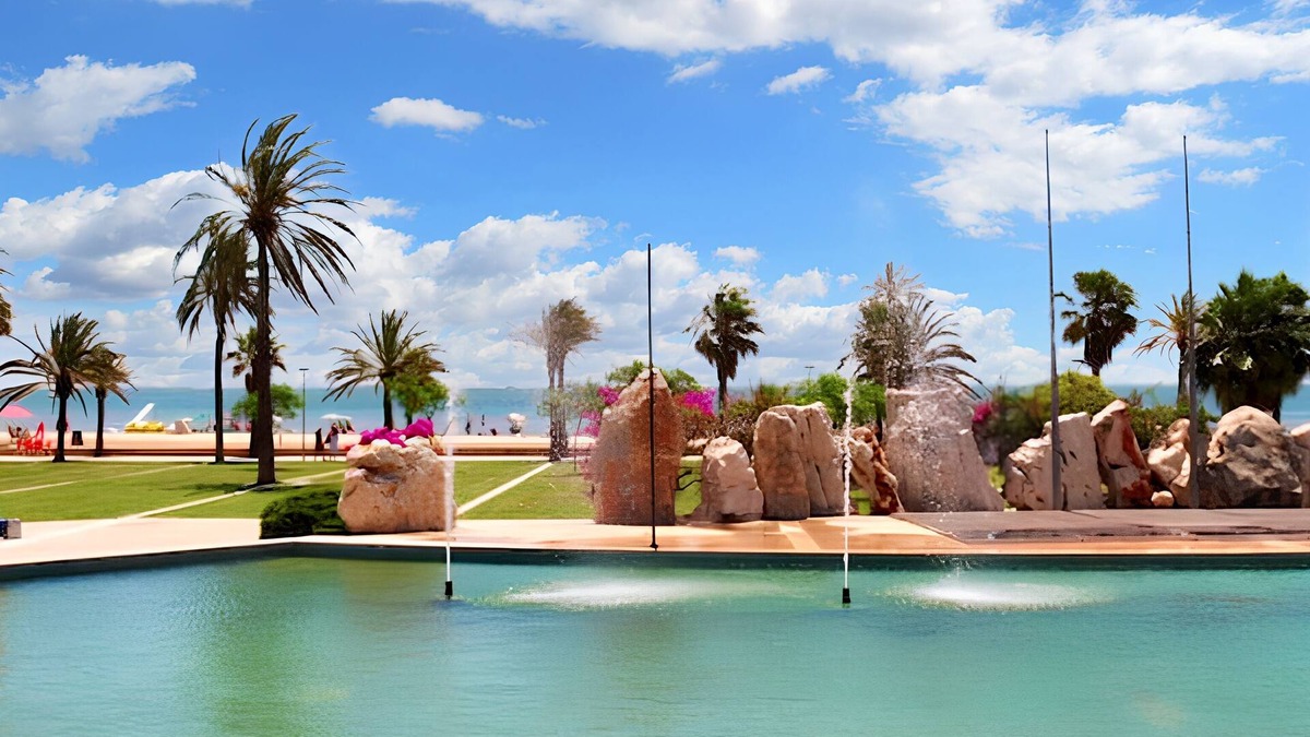 Sant Carles de la Rapita Apartment | Homerez - Apartment Sant Carles, sea view