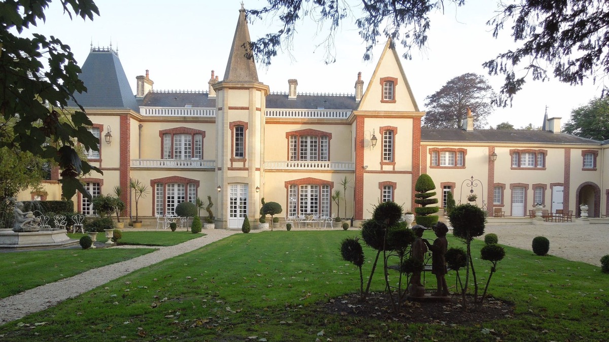 Saint-Martin-des-Entrees House | Homerez - House in Saint-Martin-des-Entrées