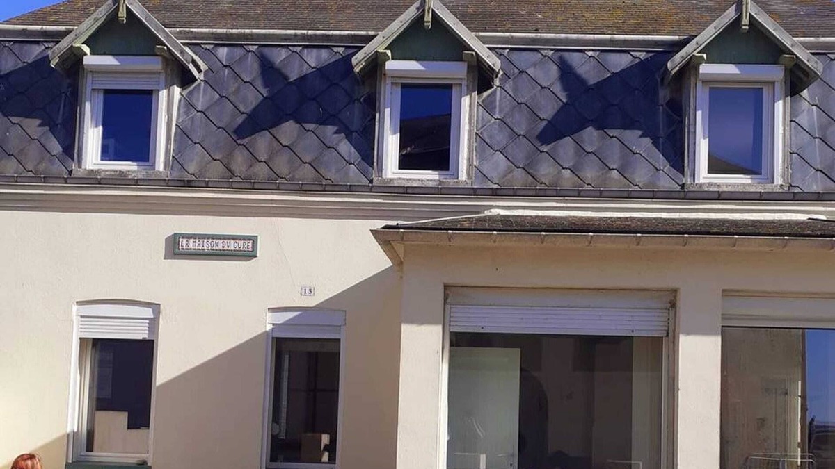 Cayeux-sur-Mer House | Homerez - 50 m away from the beach! Spacious house for 8 ppl. at Cayeux-sur-Mer