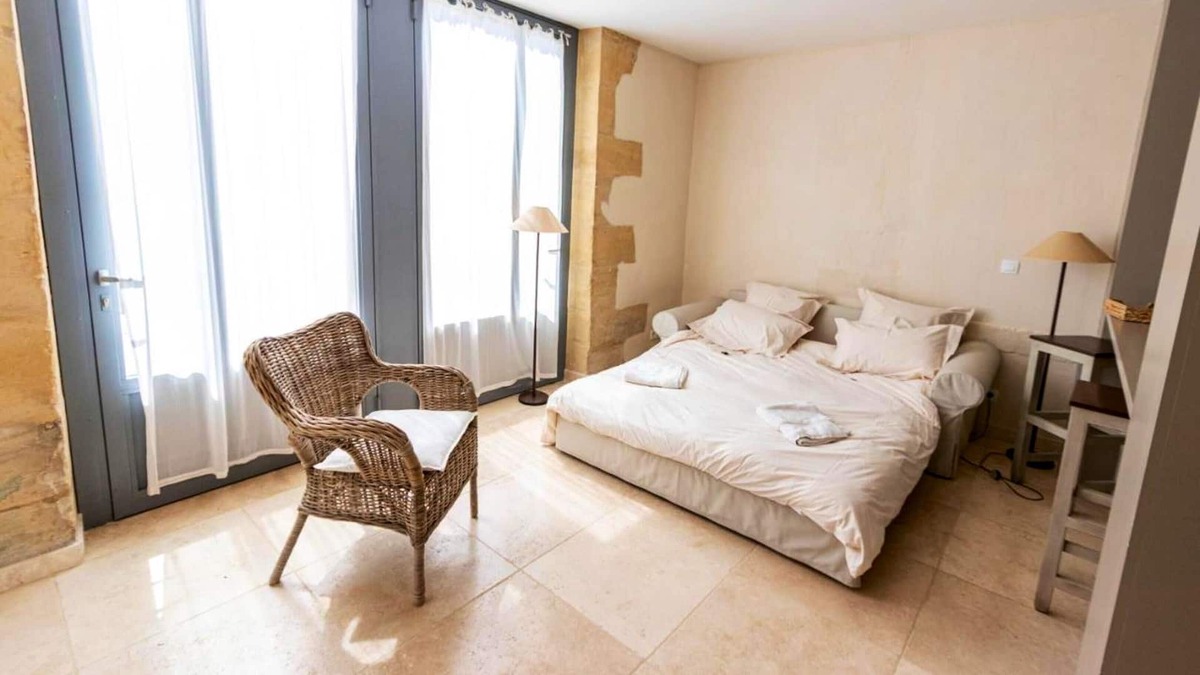 Cons-la-Grandville Apartment | Homerez - Amazing apartement for 4 ppl. with terrace at Cons-la-Grandville
