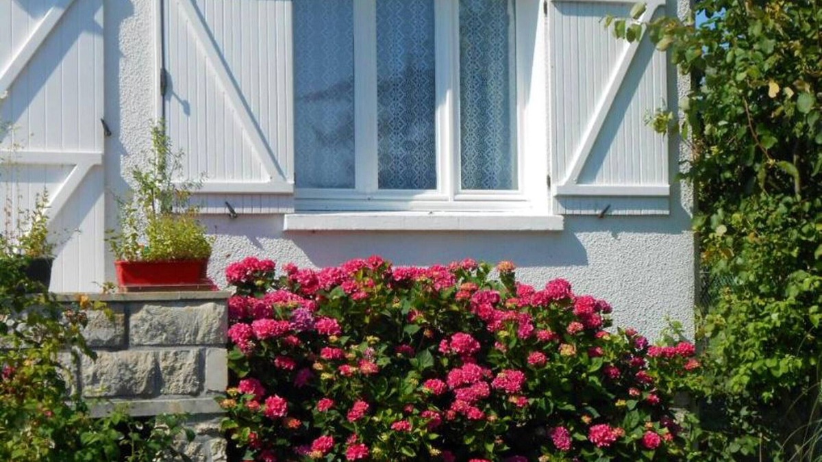 Dampierre-en-Burly House | Homerez - Amazing house for 6 ppl. with garden and terrace at Dampierre-en-Burly