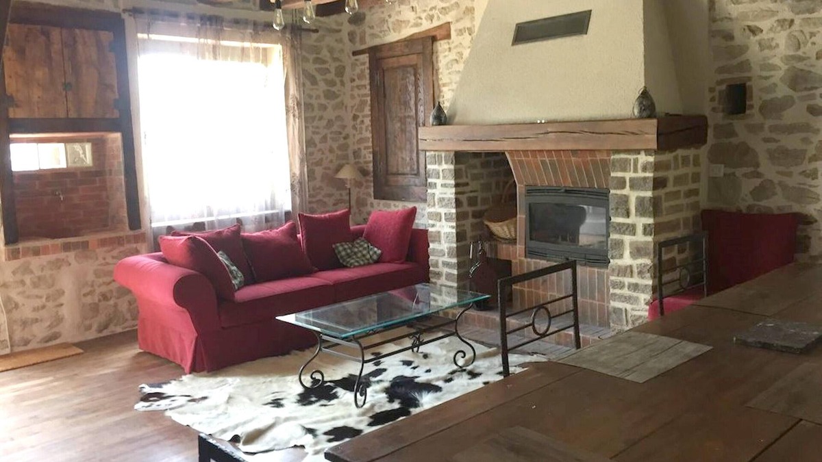 Ladignac le Long House | Homerez - Amazing house for 6 ppl. with terrace at Ladignac-le-Long