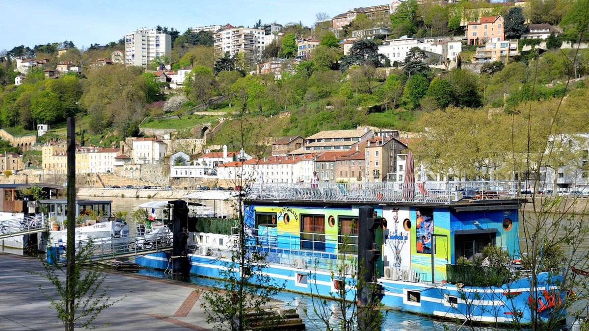 2nd Arrondissement Apartment | Homerez - Amazing appartement for 2 ppl. with terrace at Lyon