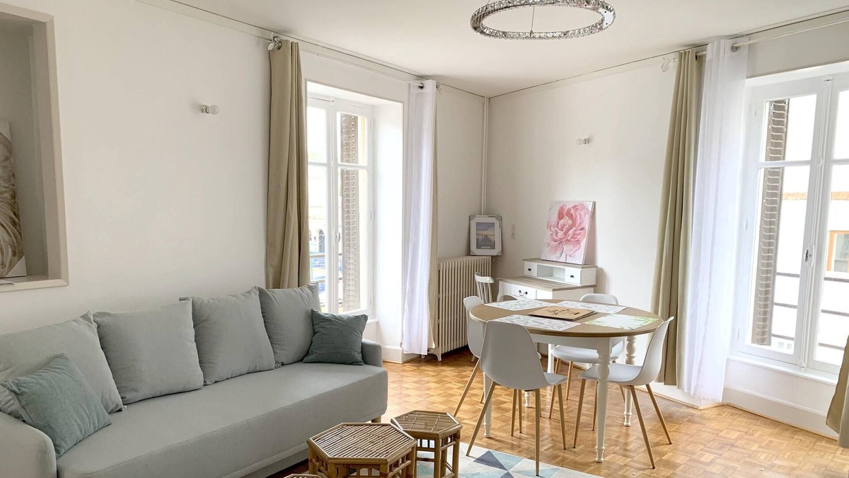 Neris-les-Bains Apartment | Homerez - Amazing appartement for 3 ppl. at Néris-les-Bains