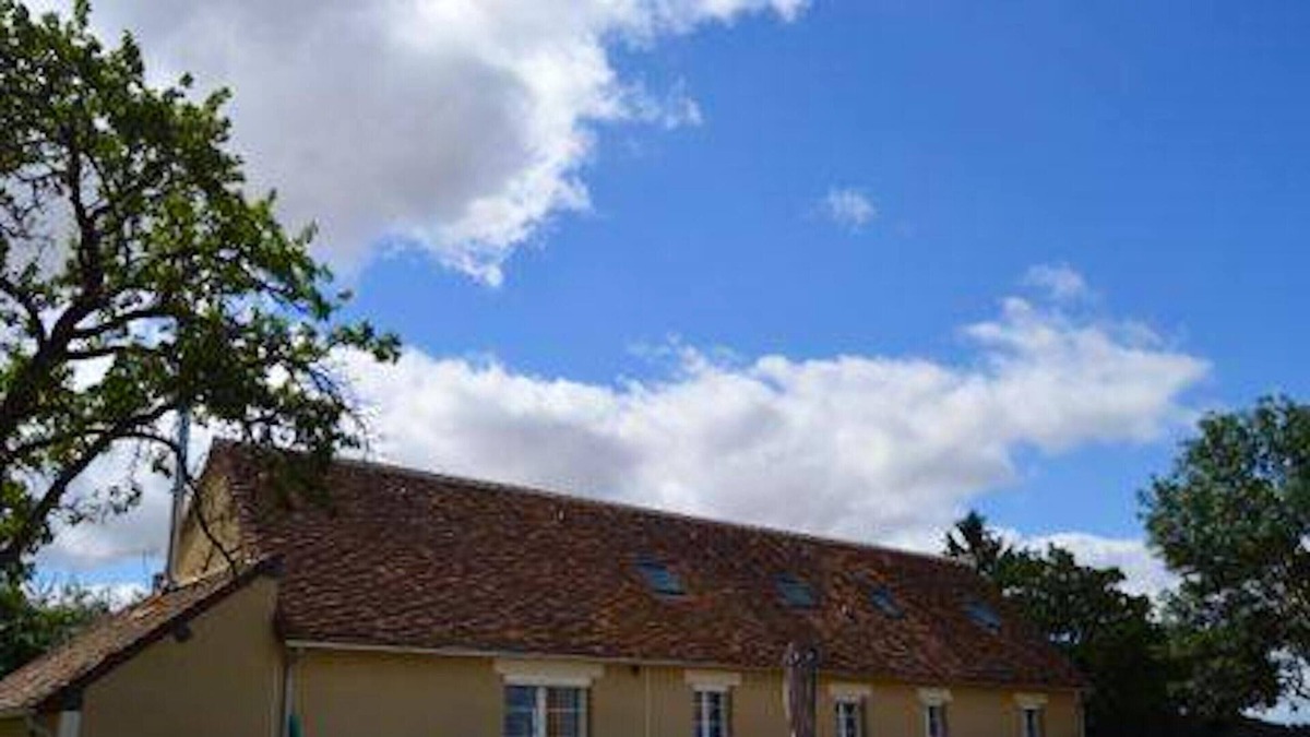 Saint-Pierre-de-Lamps House | Homerez - Amazing house for 12 ppl. with jacuzzi, spa and garden at Levroux