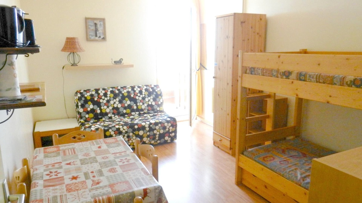 Allevard Apartment | Homerez - Amazing studio 1 km away from the slopes for 4 ppl. with shared pool