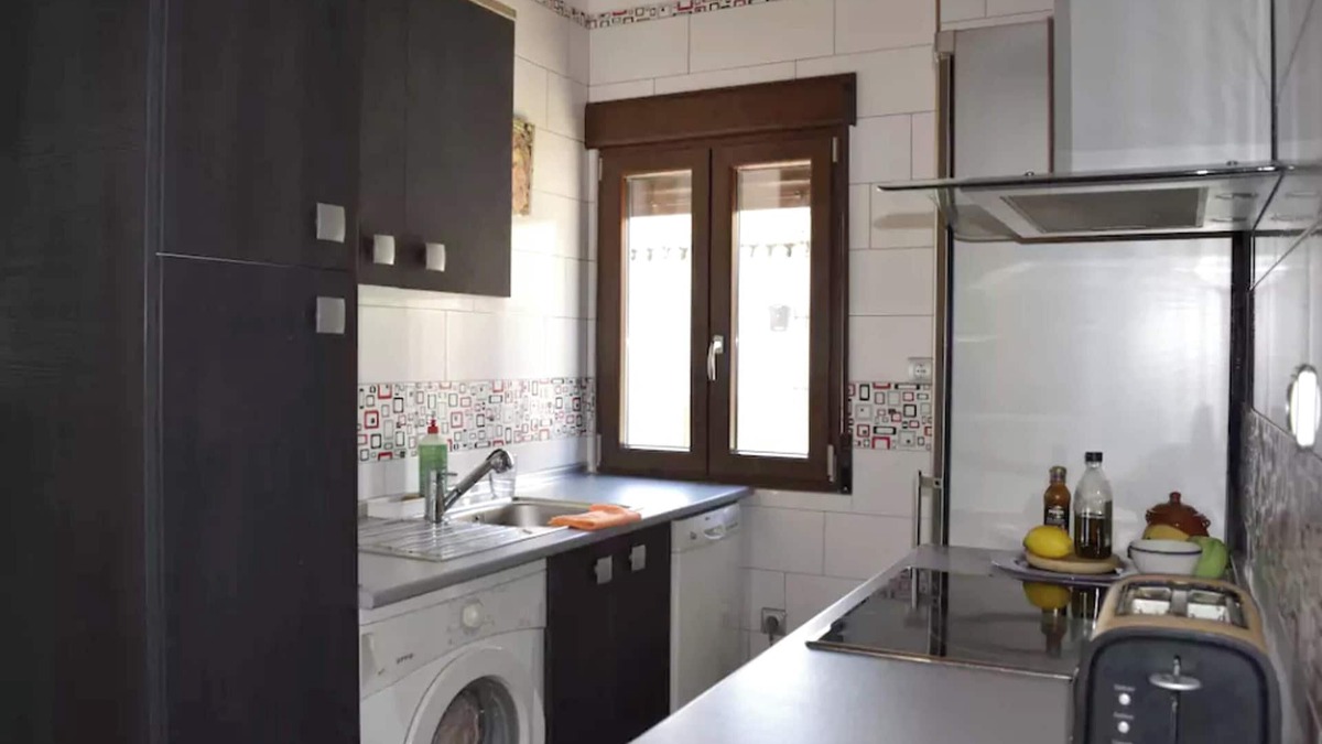 Ambroz Apartment | Homerez - Ambroz apt with pool