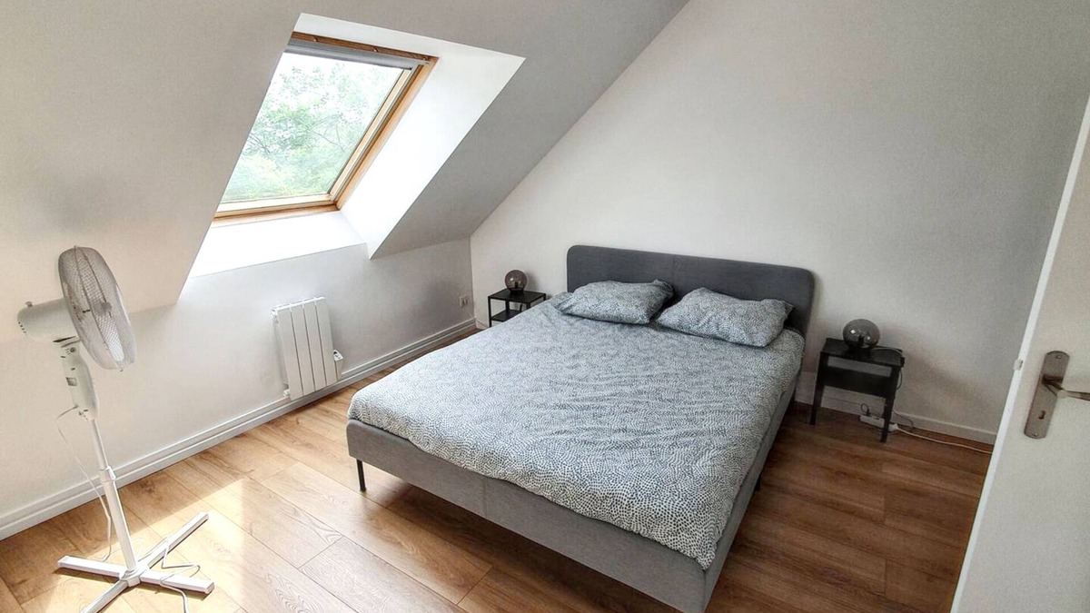 Magny-le-Hongre Apartment | Homerez - Apartment in Magny-le-Hongre.