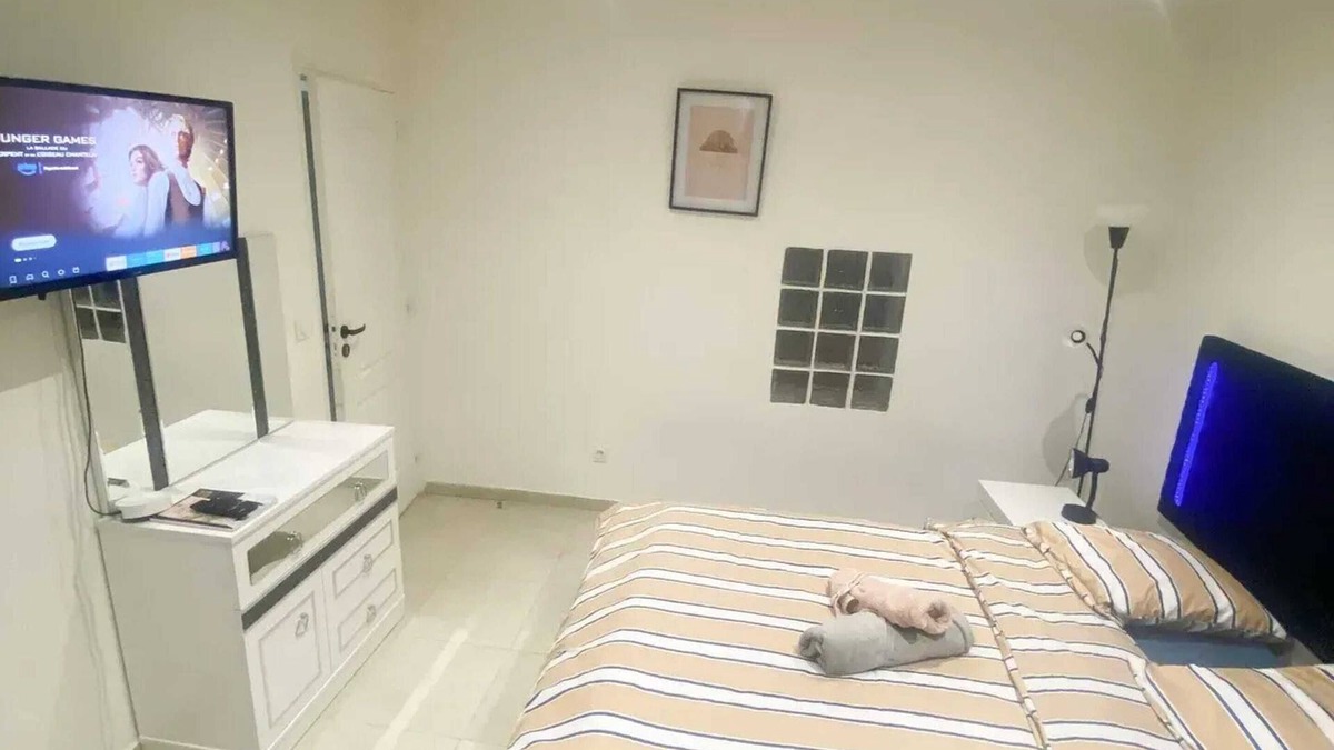 Arnouville Apartment | Homerez - Apartment Arnouville