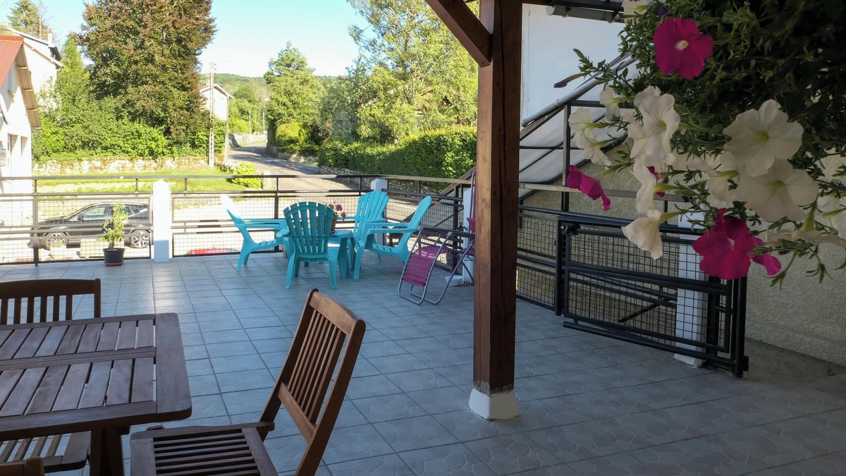 Arinthod Apartment | Homerez - Apartment in Arinthod