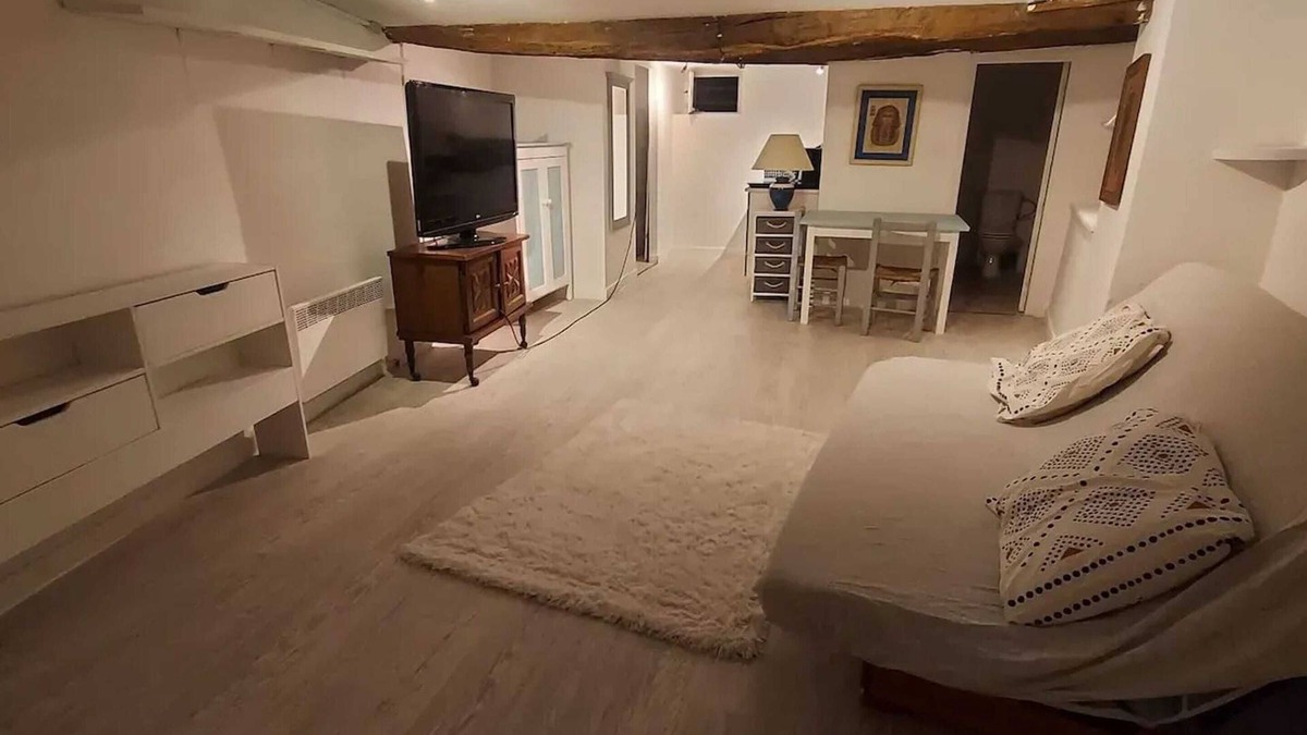 Greolieres Apartment | Homerez - Apartment in Gréolières