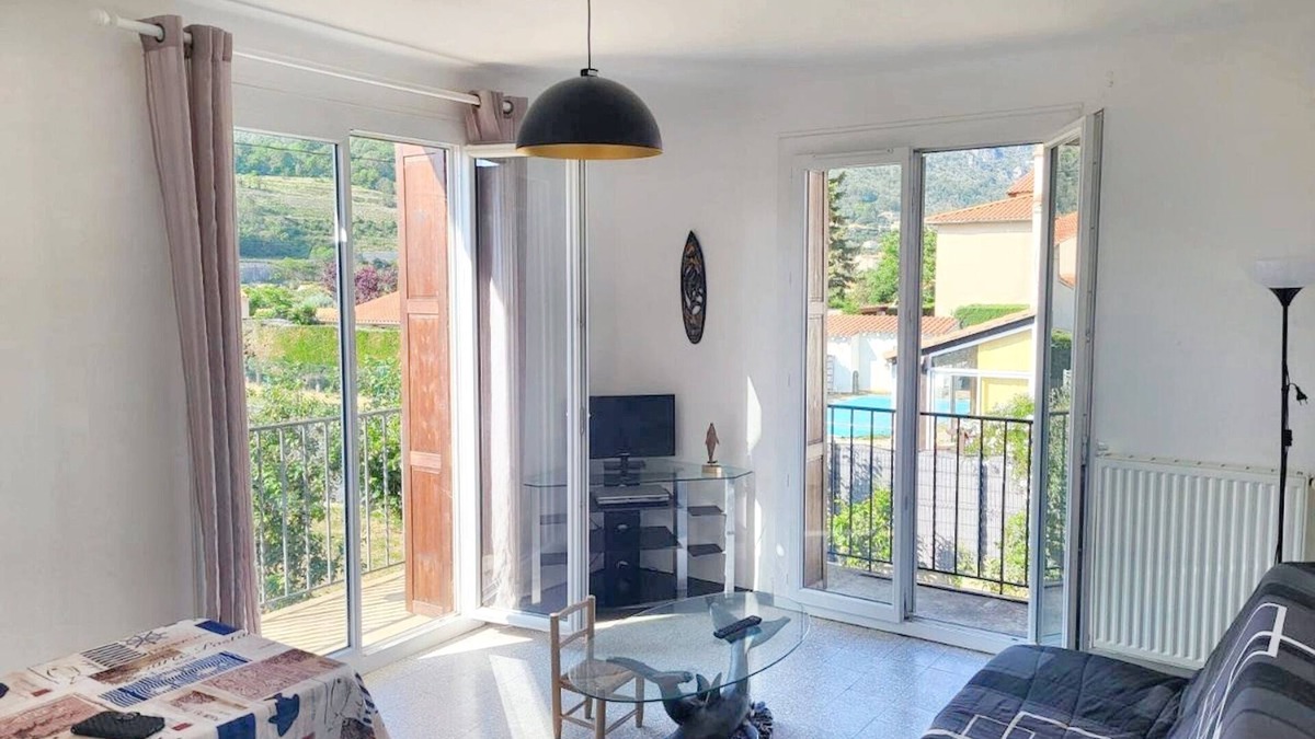 Ria-Sirach Apartment | Homerez - Apartment in Ria-Sirach