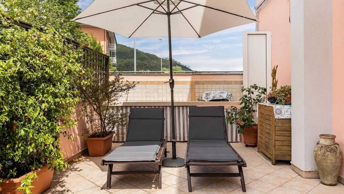 La Spezia Apartment | Homerez - Apartment in La Spezia