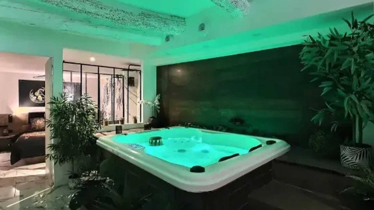 Pignans Apartment | Homerez - Apartment in Pignans