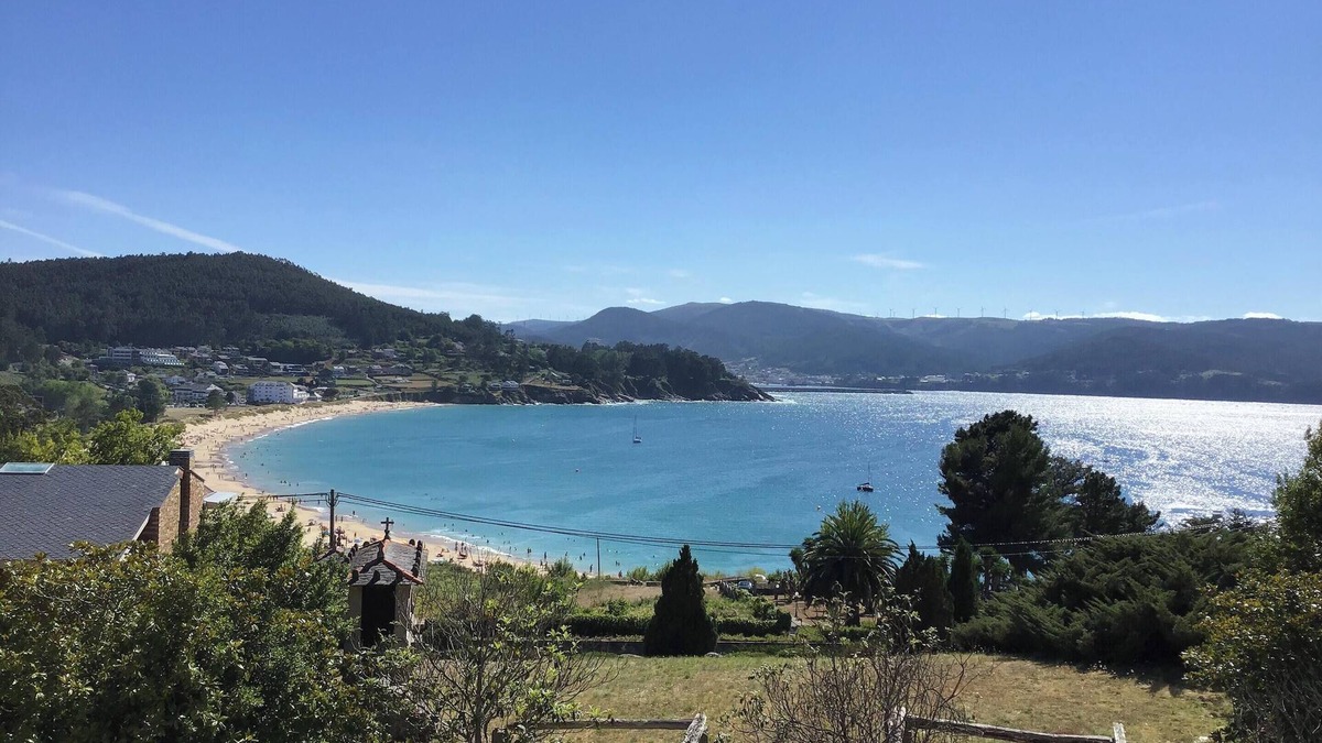 Faro Apartment | Homerez - Apartment in Viveiro